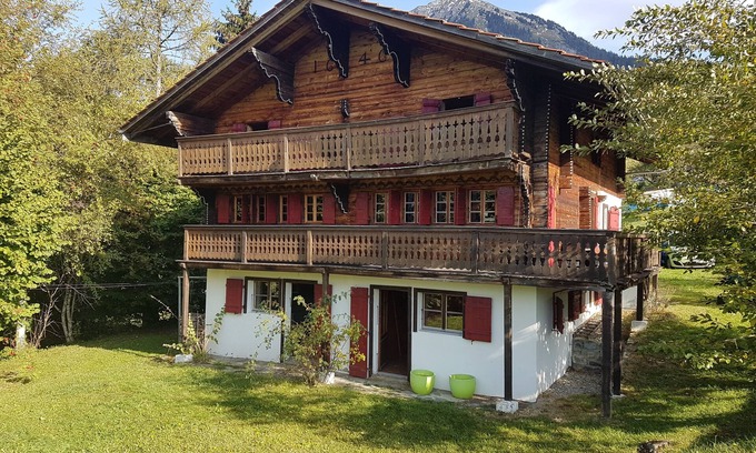 Ormont-Dessous Apartment | Des Vacances au Calme au Cœur des Alpes Vaudoises Dans un Chalet Ancien de 1646