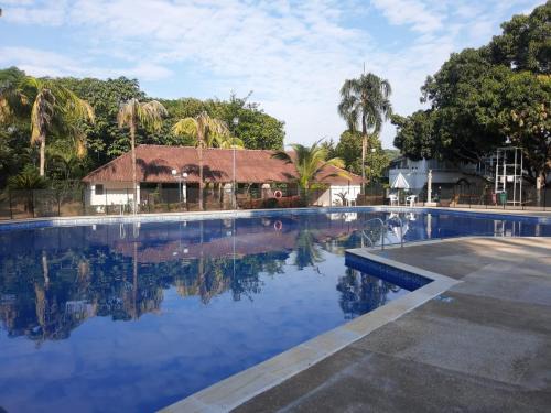 Melgar House | Descansa en familia en Rio Bonito lleva tus mascotas