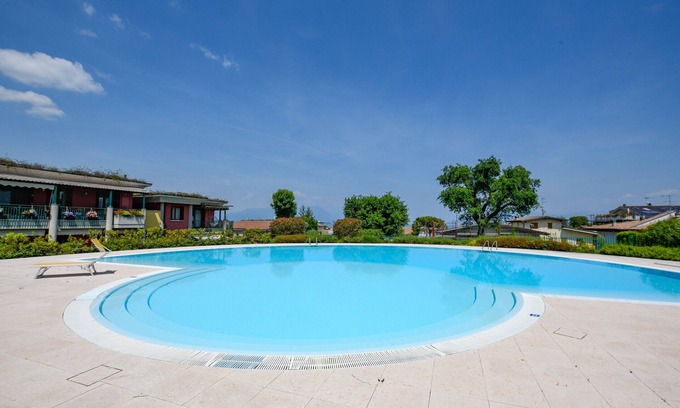 Rivoltella Apartment | DesenzanoLoft CO2 – In residence with 5 pools