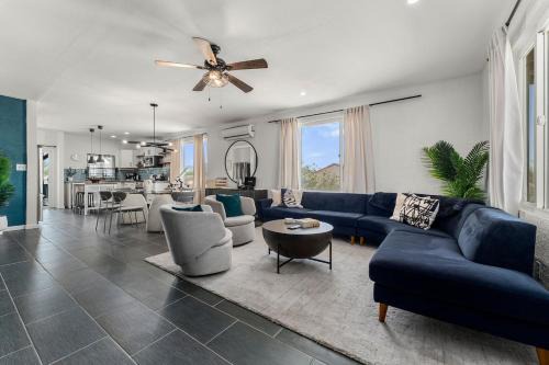 Yucca Valley House | Desert Artist Oasis- Firepit - Spa - 5 min to Joshua Tree