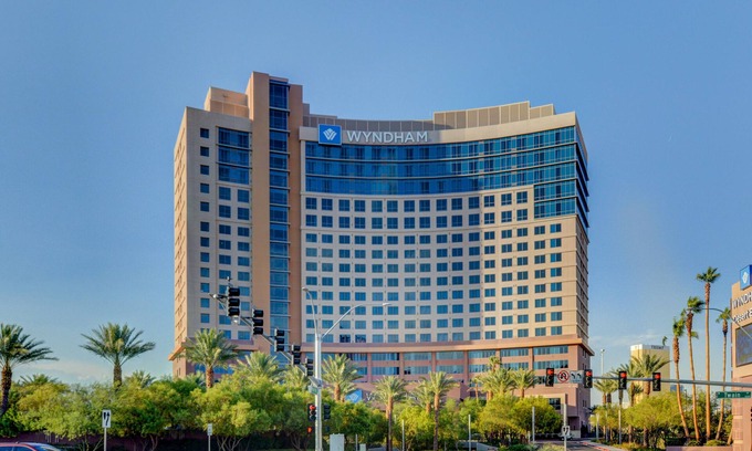 Las Vegas Condo | Desert Blue 2 bedroom 2 bath condo - near strip
