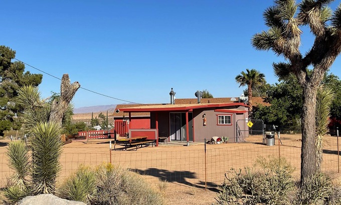 Yucca Valley Cabin | Desert Cabin near Joshua Tree National Park and Sand to Snow Monument