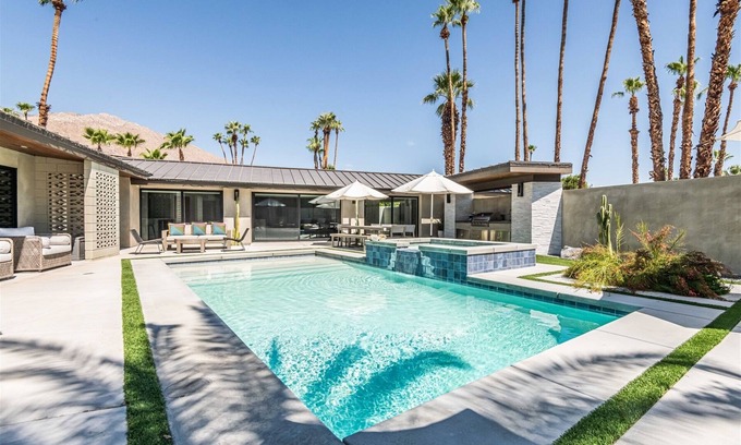 Indian Canyon House | Desert Canyon Retreat