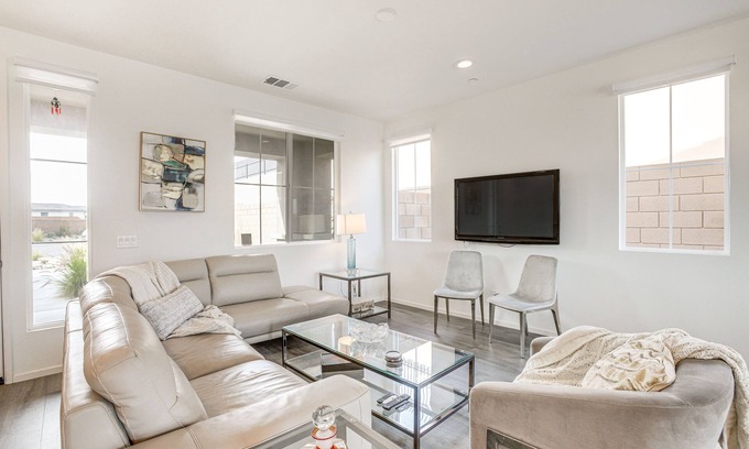 Desert Hot Springs House | Desert Hot Springs Vacation Home w/Community Pool