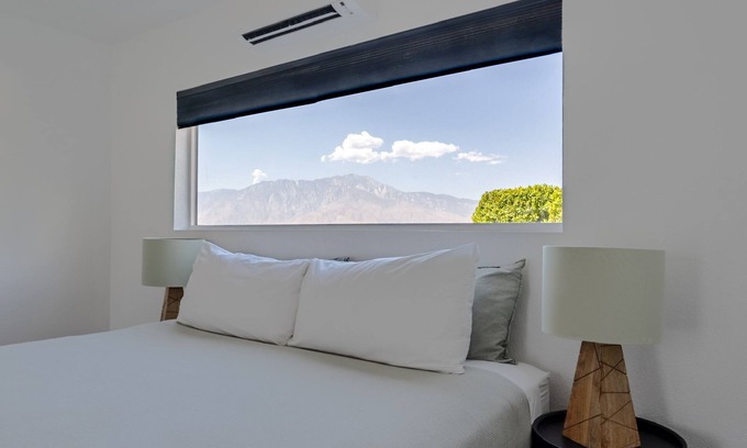 Desert Hot Springs Hotel | Desert Hot Springs Inn