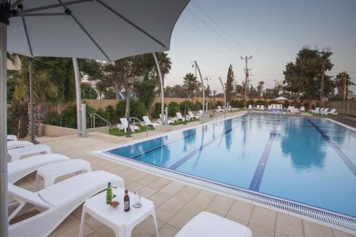 Yeruham Hotel | Desert Iris Hotel