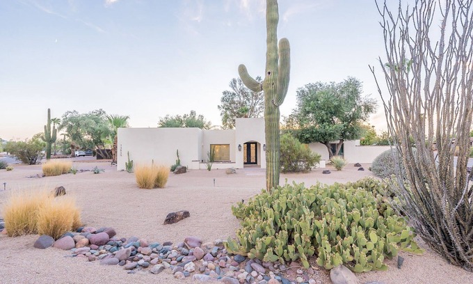 Raskin Estates House | Desert Pueblo Retreat with Serene Backyard Oasis
