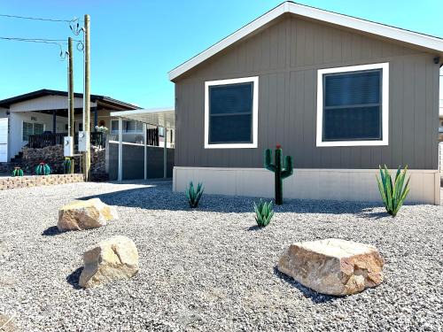 Cienega Springs House | Desert Retreat Parker