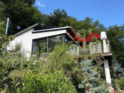 Schlangenbad House | Design and art Comfortable holiday residence