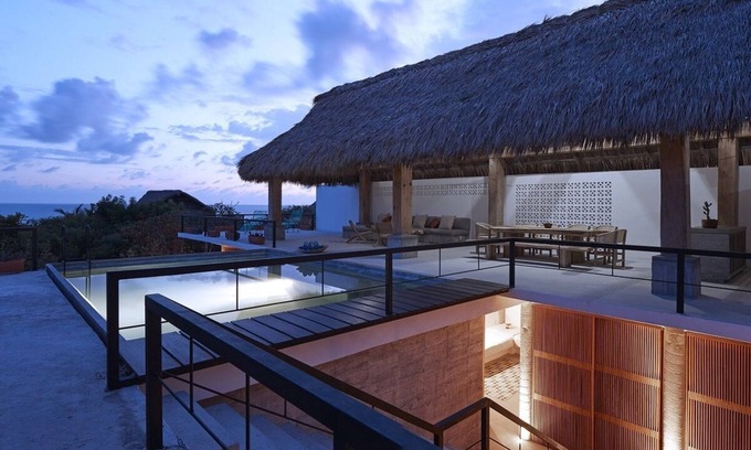 Santa Maria Tonameca House | Design award winner Beach House Puerto Escondido