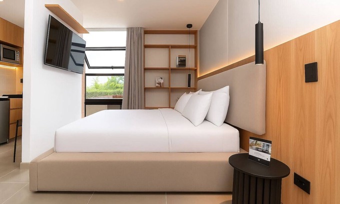 San Diego Apartment | Design + Depth – 1BR Apt in Trendy Poblado