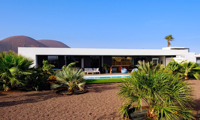 Lajares Villa | Design villa "house L"