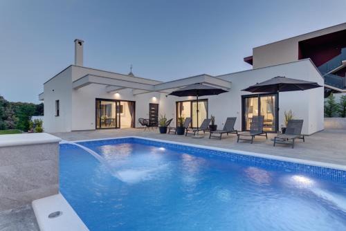 Pjescana Uvala Villa | Design Villa M