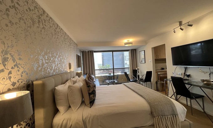 Darlinghurst Apartment | Designed Sydney Hyde Park City Studio with Balcony