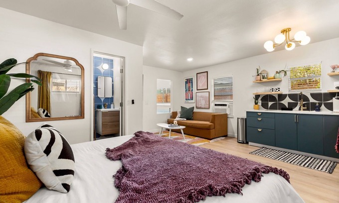 Hancock House | Designer Bungalow in the Heart of Austin!