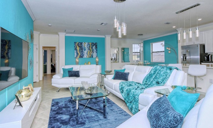 Gran Paradiso Condo | Designer Condo with all amenities in the elegant community Gran Paradiso Venice