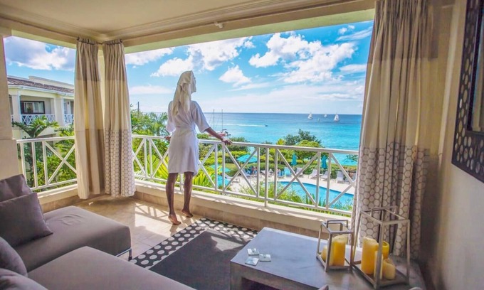 Durants Apartment | Designer Penthouse - Amazing Views & Location