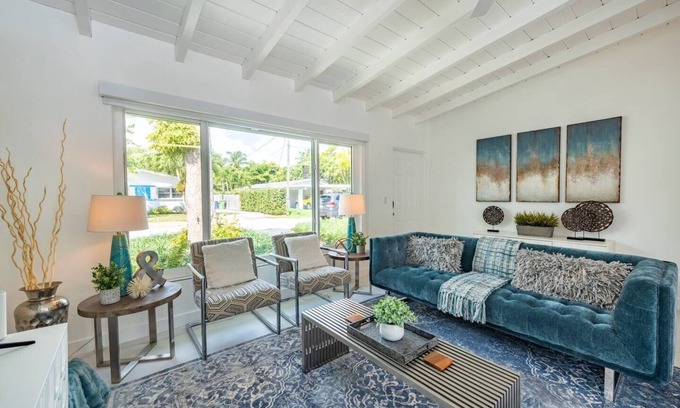 Middle River Terrace House | Designer Pool Home! BNR Vacation Rentals