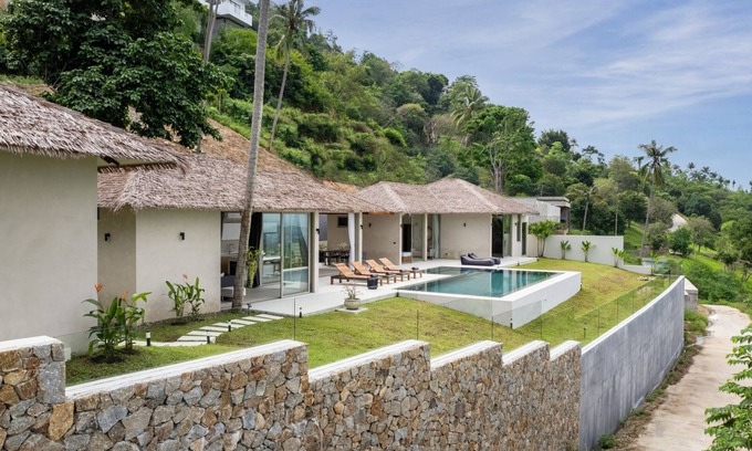 Bophut Hills Villa | Designer's Delight: Lilly Belle: 4 Bed Pool Villa