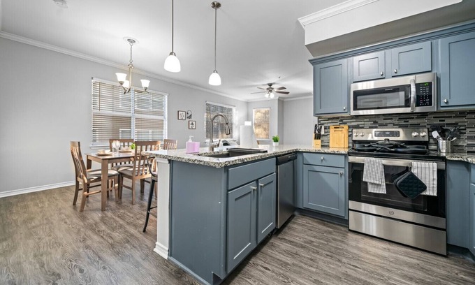 Fossil Creek Apartment | Designer Space | 2 Beds 2 Baths | Pool