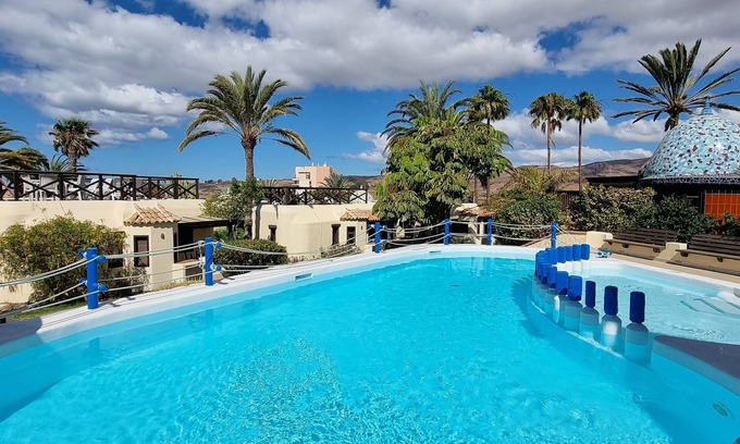 Tarajalillo House | Designers Home with Incredible Views on Top of the Beach
