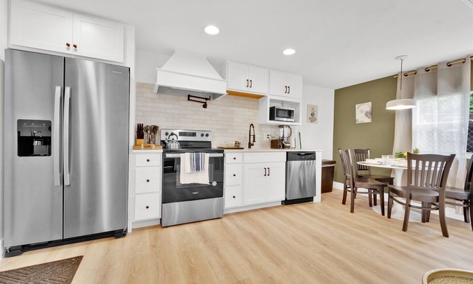 Southside House | Designers spot - No Extra Fees - Palm Wave Says