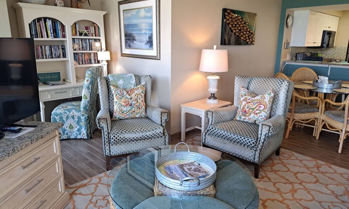 Myrtle Beach Condo | Desirable Area 77th Ave N on the Ocean ~♡~ Our 14th year on Vrbo!