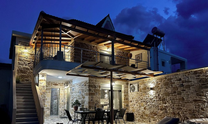 Kamisiana House | Destan & Juliette Luxury sea villa