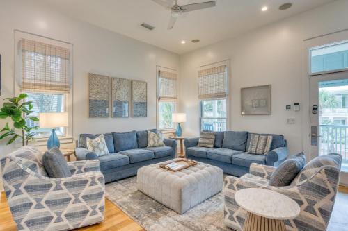 Frangista Beach House | Destin Dream by AvantStay 2-Story Home Walk to Beach