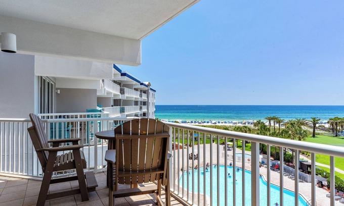 Fort Walton Beach Condo | Destin West Gulfside 510 ~ Amazing Beach Views ~ Beach Service