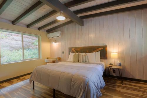 Sedona House | Destination Oak Creek 7 apts