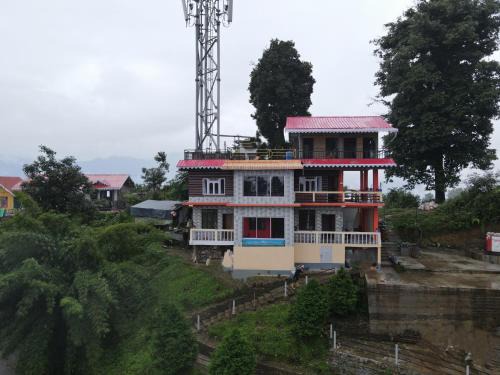 Rishop House | DESTINATION-The Jungle