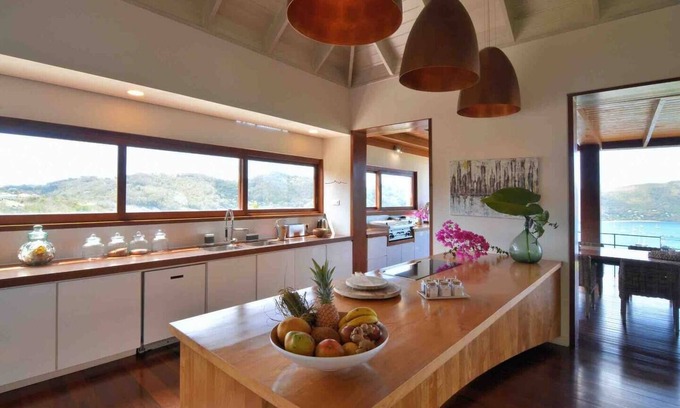 Mount Pleasant Bay Villa | Destiny The Blue Sea Dream Villa