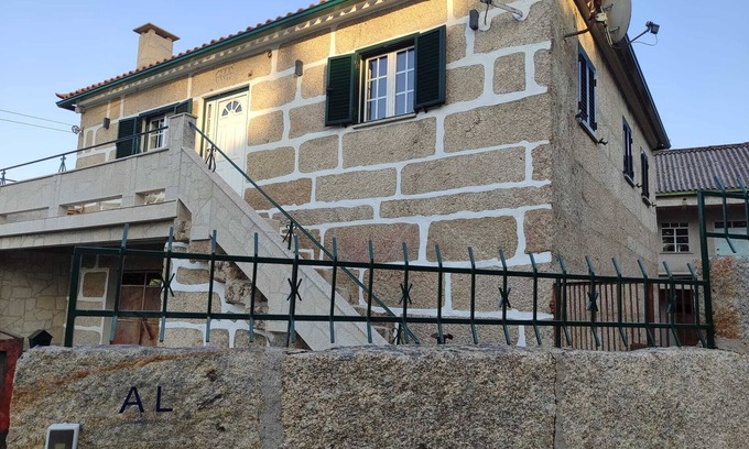 Lindoso House | Destro village