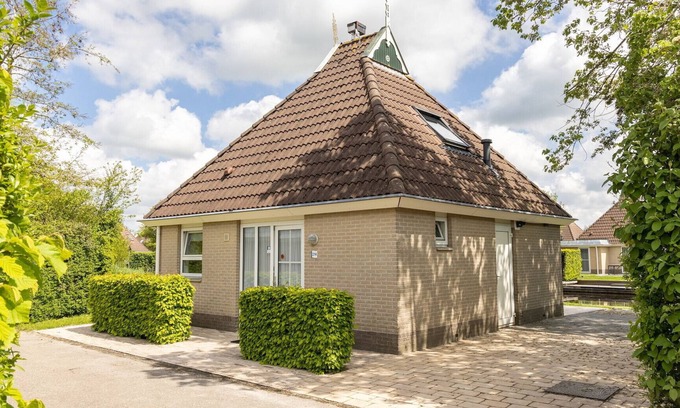 Eernewoude House | Detached bungalow for 5 persons