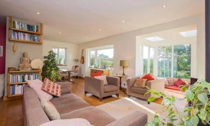 Totnes House | Detached Bungalow With Awesome Views, Totnes