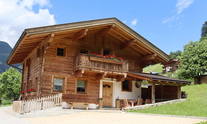 Ramsau im Zillertal Ski Chalet | Detached chalet with sauna in Mayrhofen-Ramsau