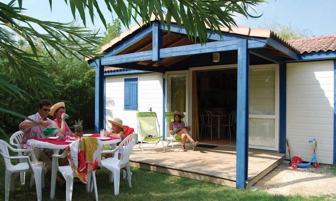 Castelmoron-sur-Lot House | Detached chalet with dishwasher, on the banks of the Lot