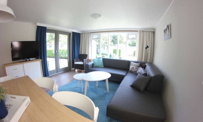 Suameer Ski Chalet | Detached chalet with a dishwasher at 21 km. from Leeuwarden