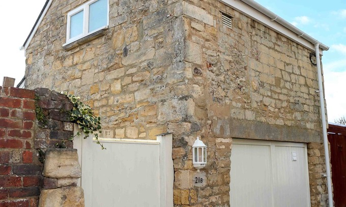 Cheltenham House | Detached Cotswold Stone Coach House