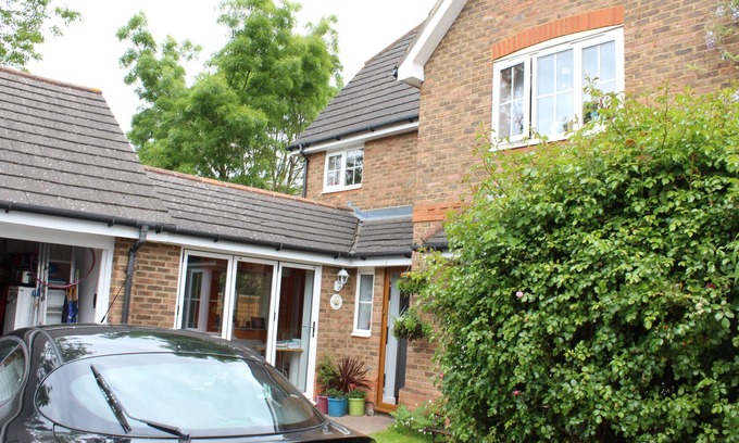 Bracknell House | Detached Family Home - Only Available School Summer Holidays