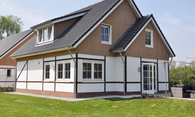 Susteren House | Detached family villa with 5 bedrooms