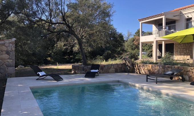 San-Gavino-di-Carbini Villa | Detached & air-conditioned villa. Swimming pool. Garden with trees. Close to beaches