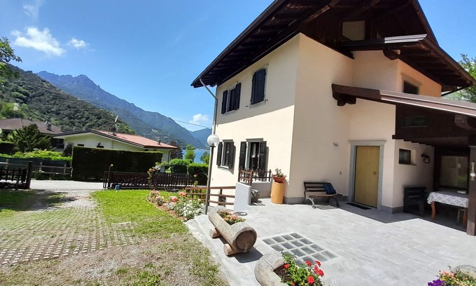 Molina di Ledro House | Detached house with lake view and garden