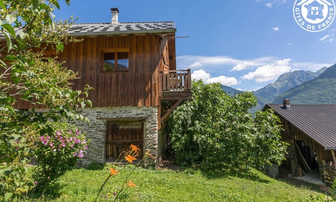 Saint-Paul-sur-Isere House | Detached house located 12km from Albertville, at the entrance to the Tarentaise valley. Located on the