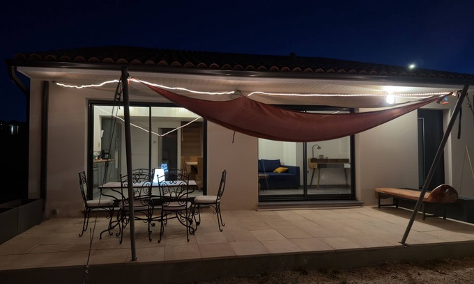 Treilles House | Detached house 53 m2, 3 rooms with garden, sea view
