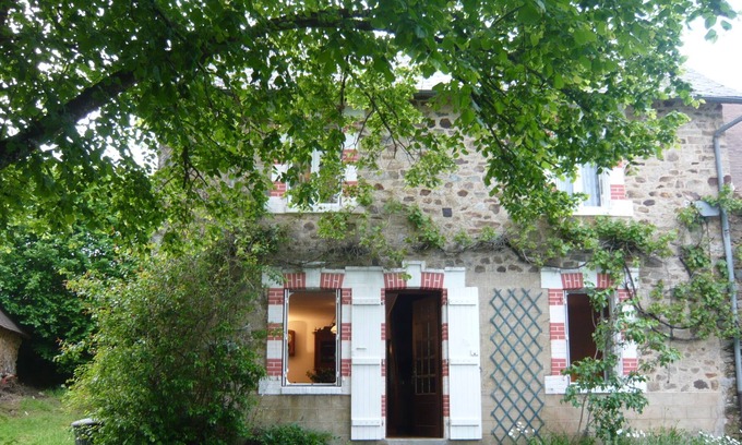 Coussac-Bonneval House | Detached house with garden - Rated 3-star furnished holiday home.
