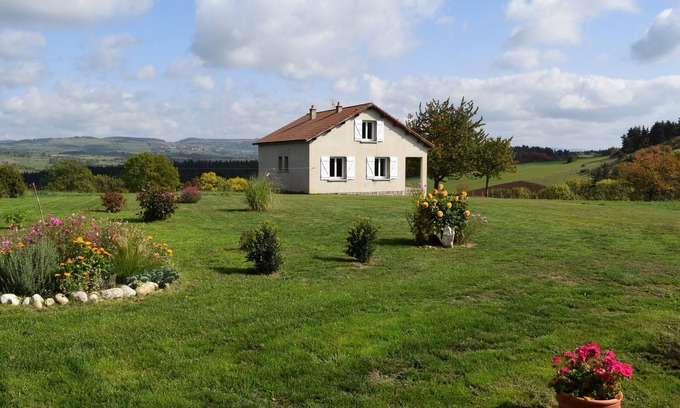 Fontanes Villa | Detached house in lozère for 2 to 8 people