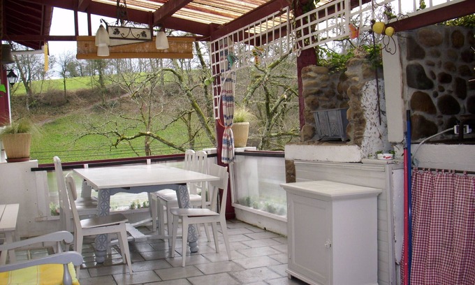 Garindein House | detached house in the countryside calm nature hiking pathuperb region