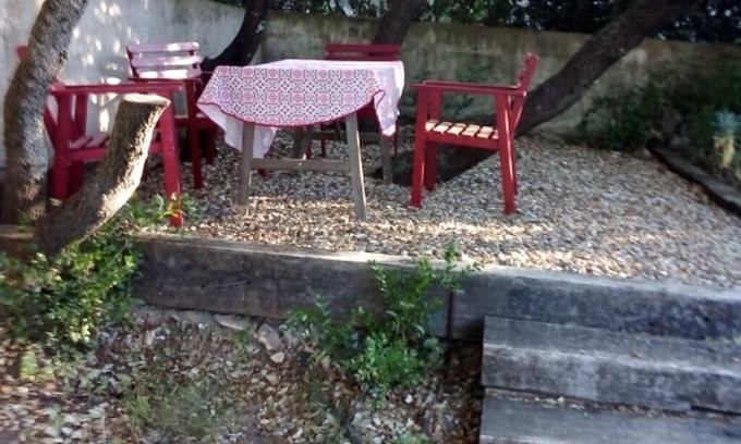 Les Angles House | Detached house in very quiet neighborhood, near Avignon